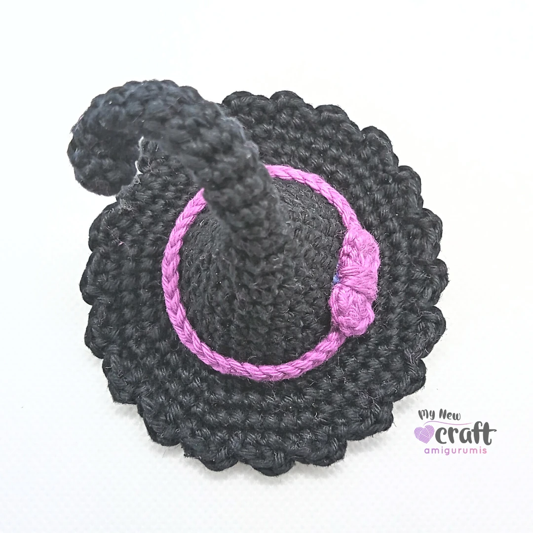 Mini Chapéu de Bruxa Amigurumi