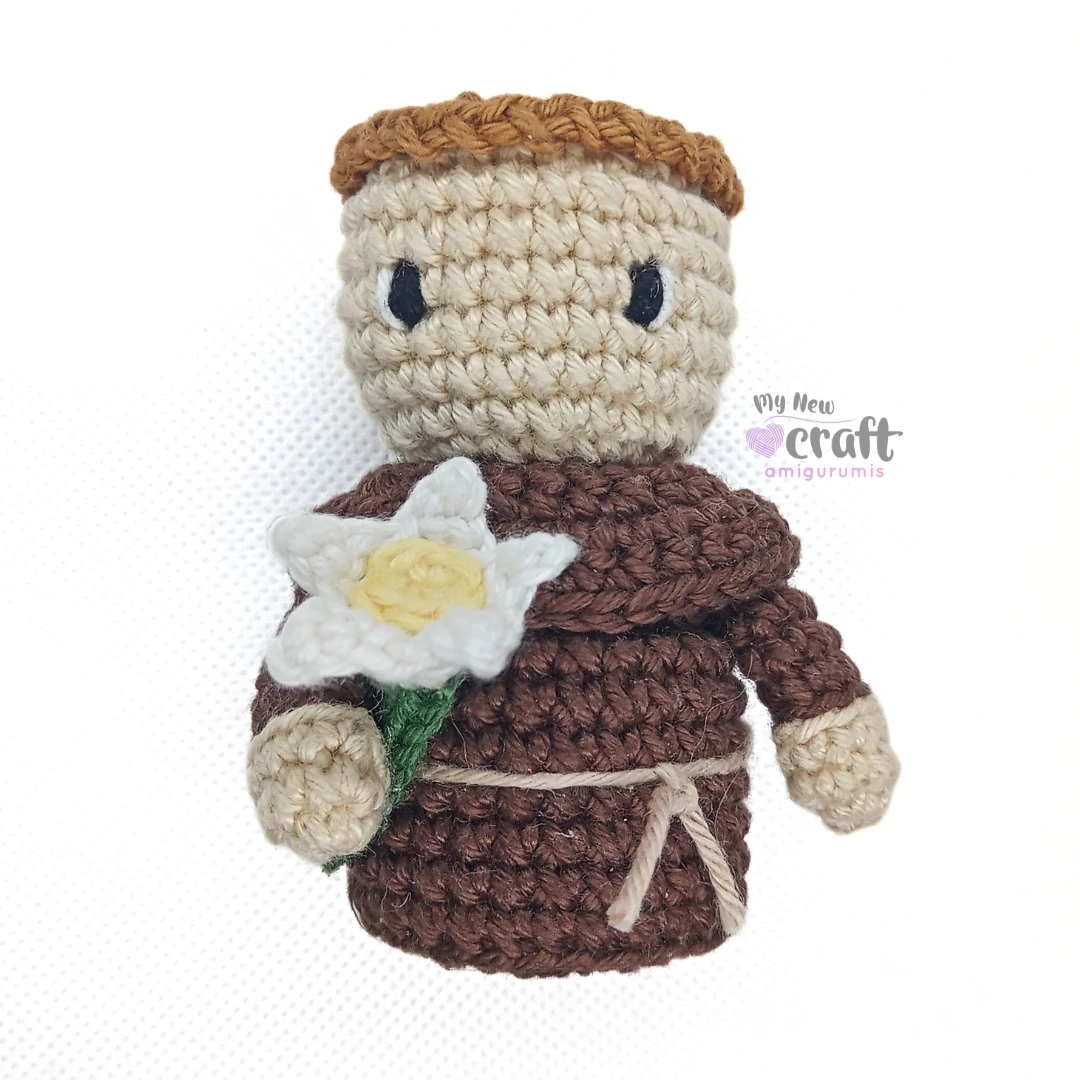 Santo Antônio Amigurumi Free Pattern